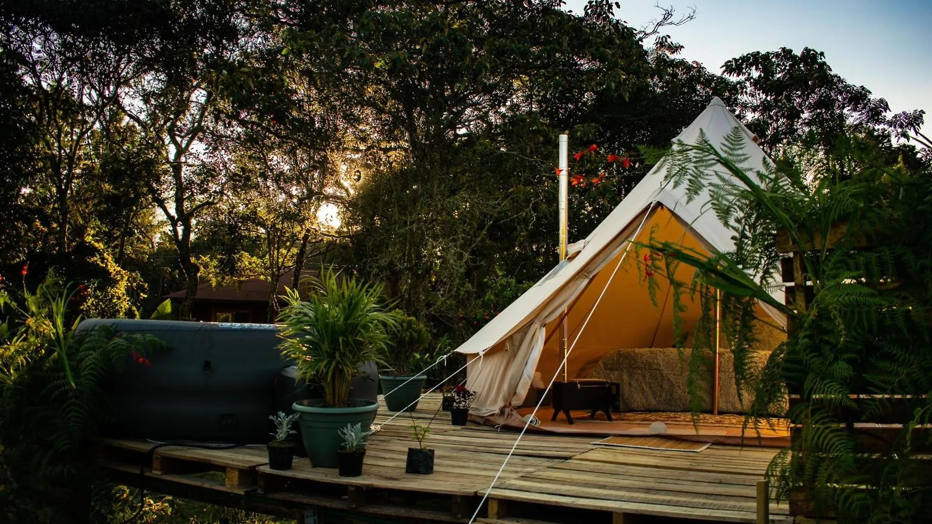 Cabana Magica Santa Elena Villa Medellín 0*,  Kolombiya